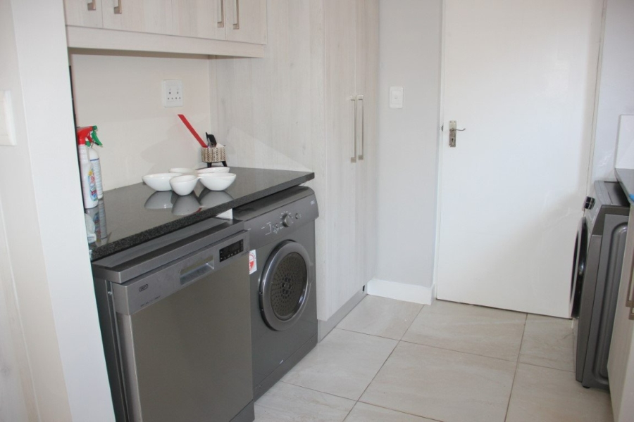 4 Bedroom Property for Sale in Somerset Country Estate Western Cape